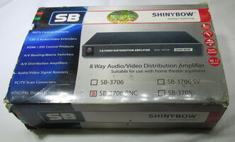 Shinybow 8 Way Audio/Video Distribution Amplifier SB-3706 BNC in Original Box