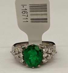 18ktwg  4.30g 1.50ct
 emerald.36tcw dias
S I Clarity, i-16711
G-H ,sz 4.5