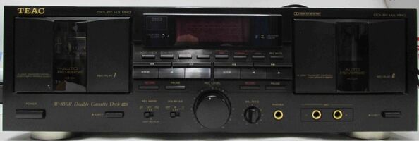 Teac W-850R Double Auto-Reverse Cassette Deck in Original Box