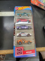 Hot Wheels Nissan Race Car Set (5) Datsun Nissan